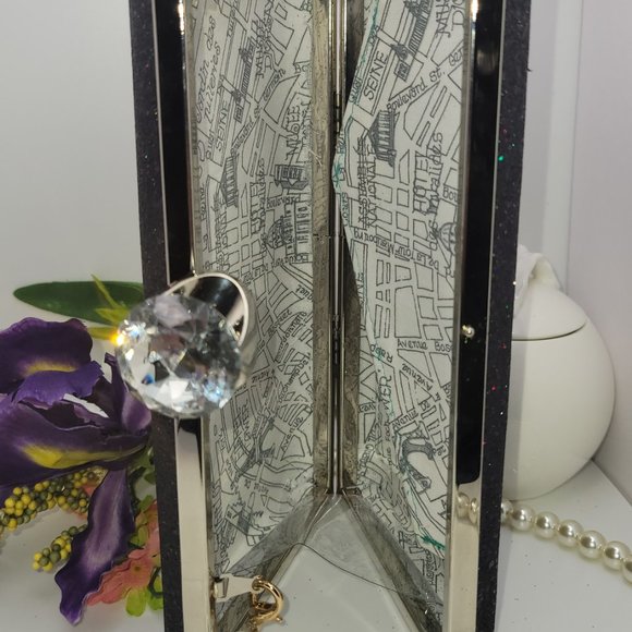 Black Shatter Glitter Clutch - Picture 2 of 3